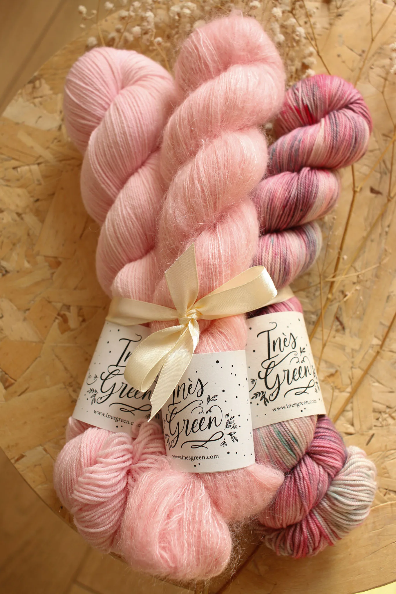 Kit Châle Fraise enchantée – Image 2