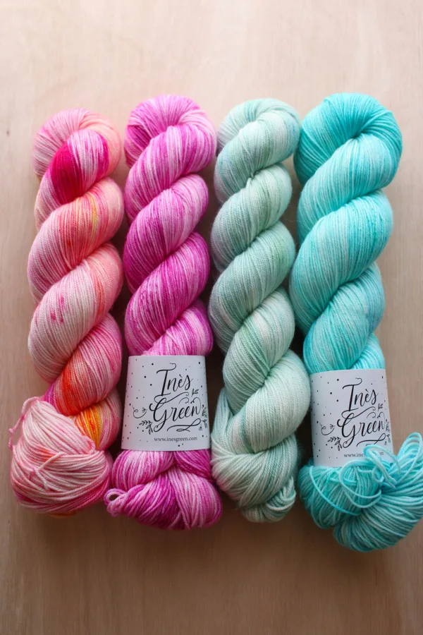 Kit 4 écheveaux Rose corail et turquoise